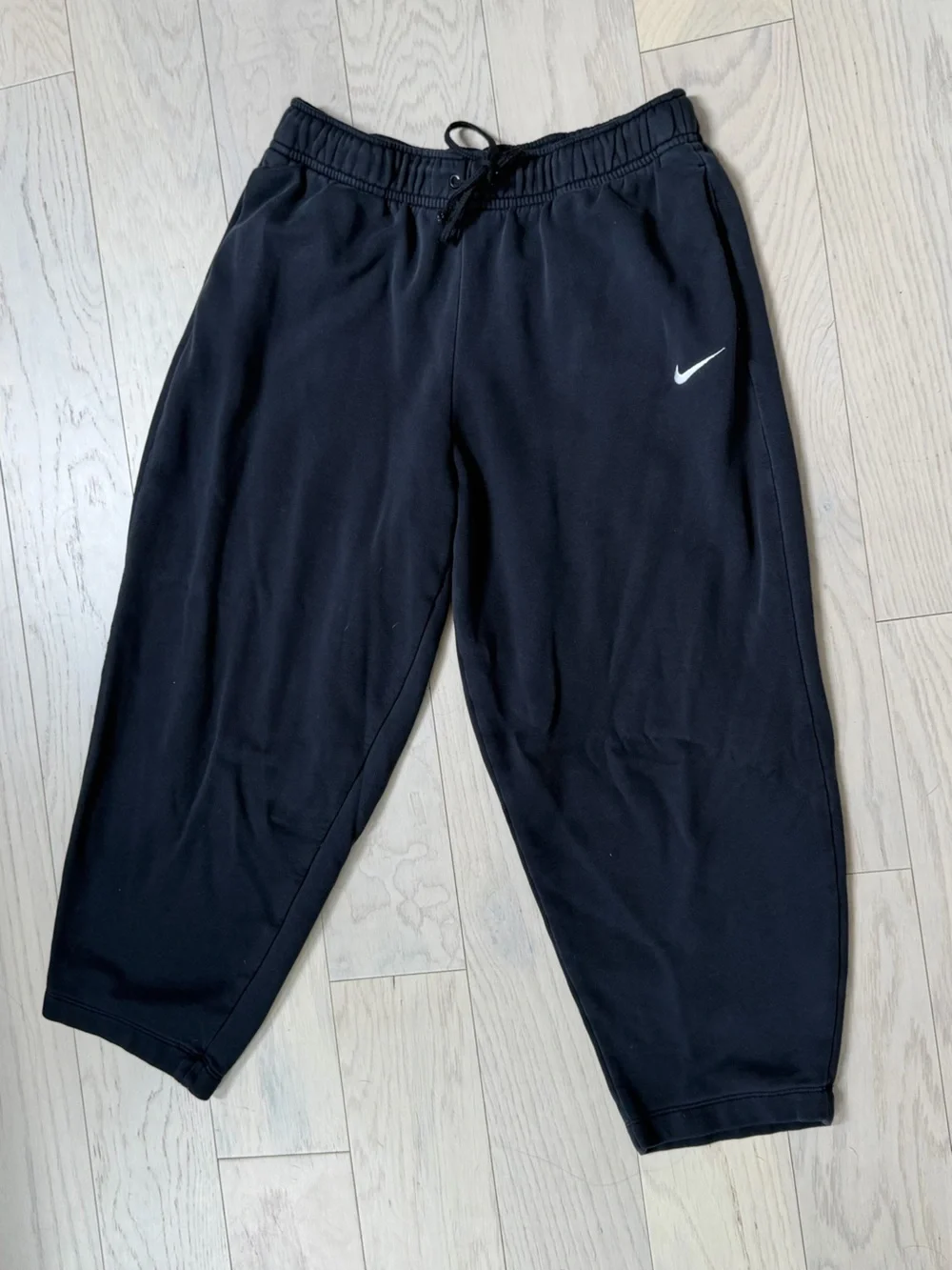 Nike Women’s Black Jogger Sweat Pants